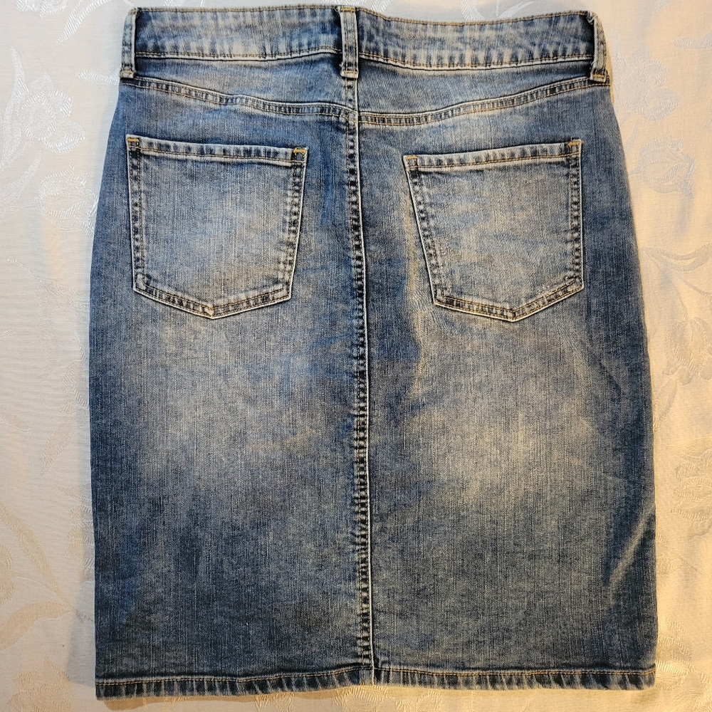 Gap Jean skirt, denim, size 6